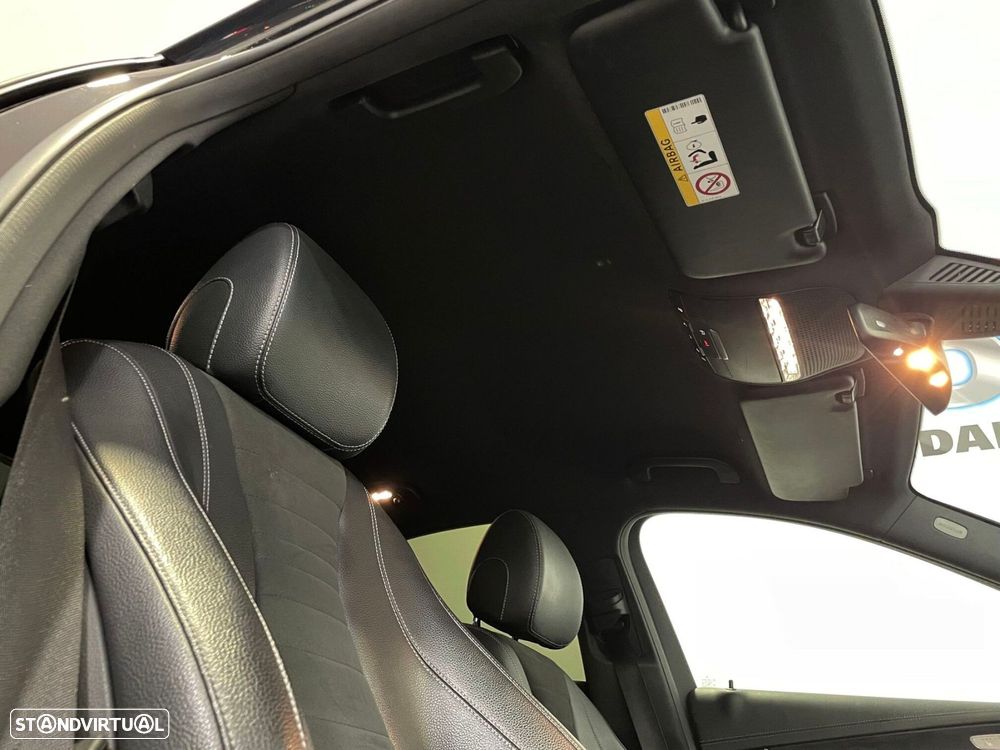 Mercedes-Benz E 300 de AMG Line - 55