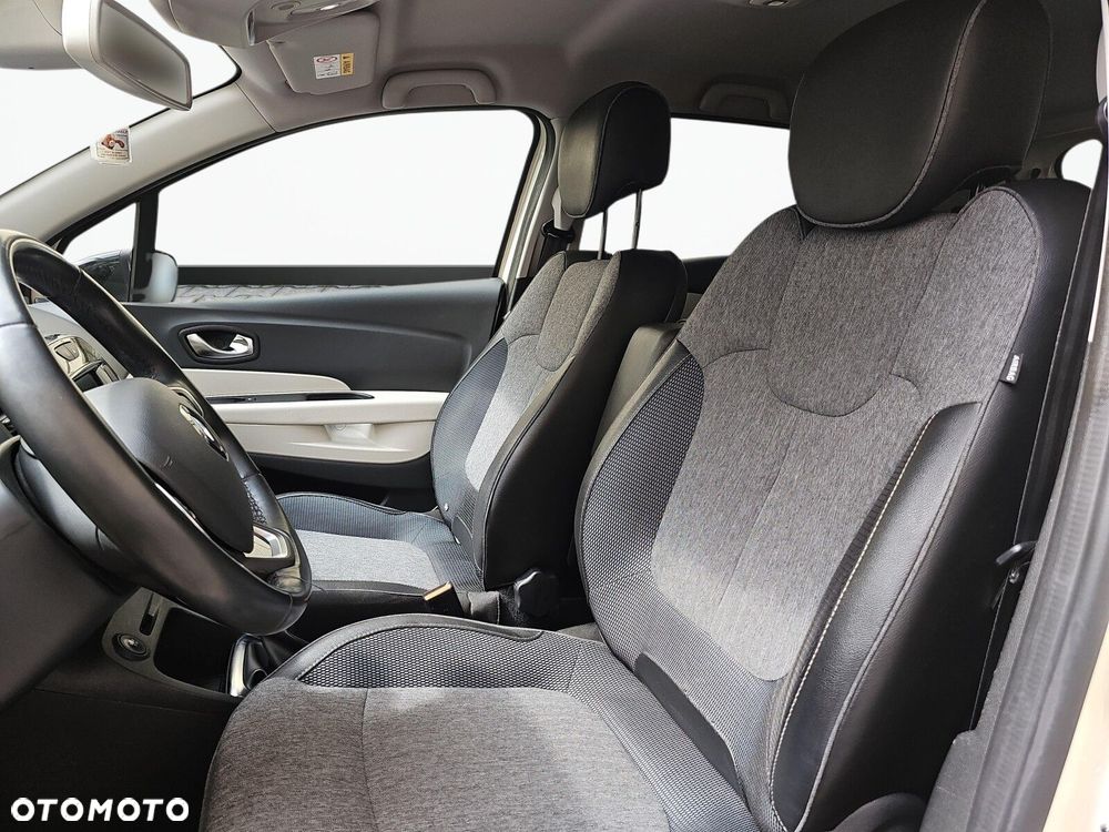 Renault Captur - 16