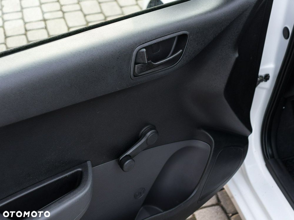 Hyundai i10 1.0 - 11