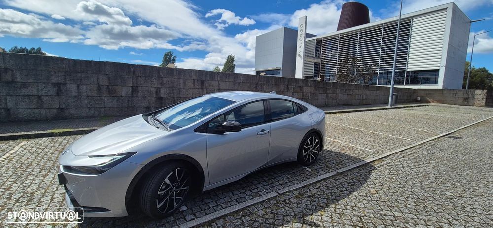 Toyota Prius 2.0 Plug-in Luxury - 15