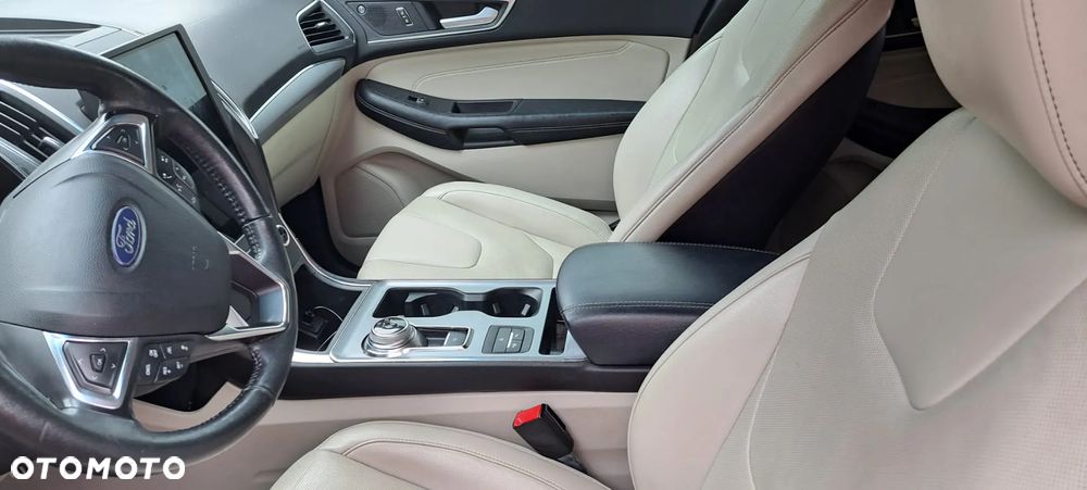 Ford Edge - 34