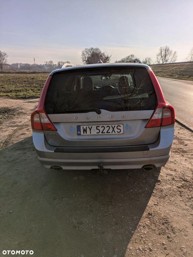 Volvo V70 D5 Summum - 3