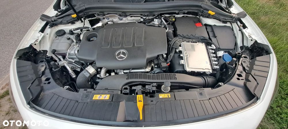 Mercedes-Benz GLA 220 d 4-Matic 8G-DCT - 19