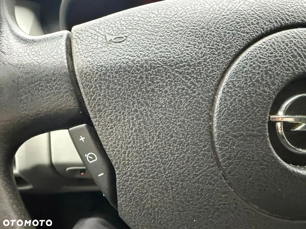 Opel Vivaro 2.0 CDTi Long Klimatyzacja Faktura VAT *tylko 120 000 km - 15