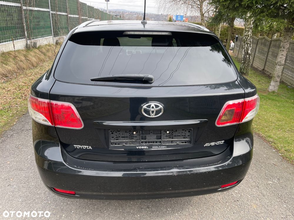 Toyota Avensis 2.2 D-4D Sol Plus NAVI - 7