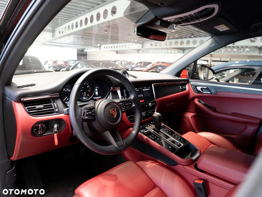 Porsche Macan Standard - 16