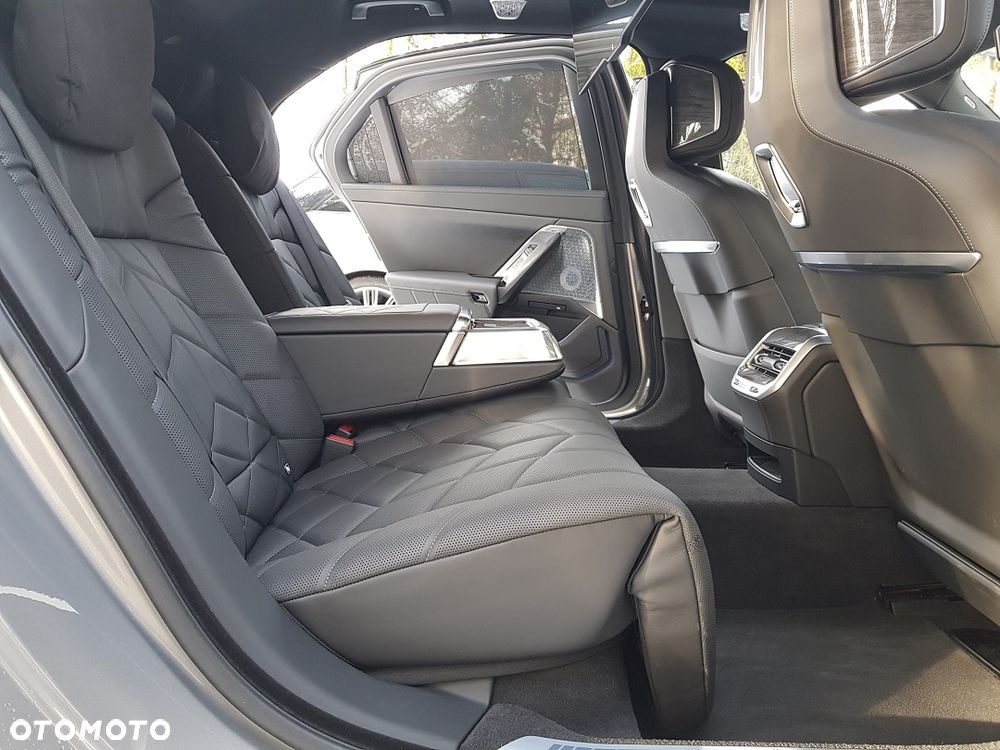 BMW i7 105.7kWh xDrive60 M Sport - 23