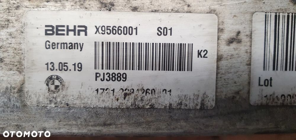 Chłodnica oleju chłodniczka BMW M5 G30 F90 2284260 - 9