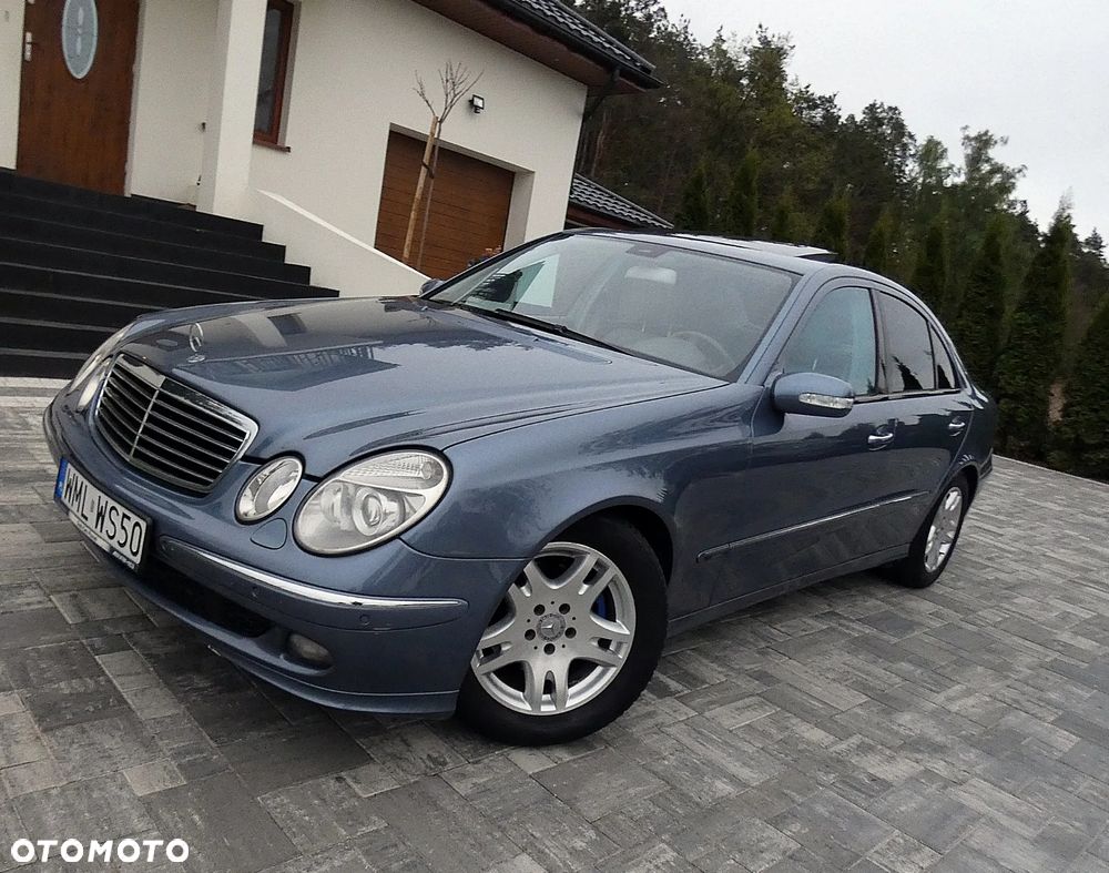 Mercedes-Benz Klasa E 320 T Avantgarde - 28