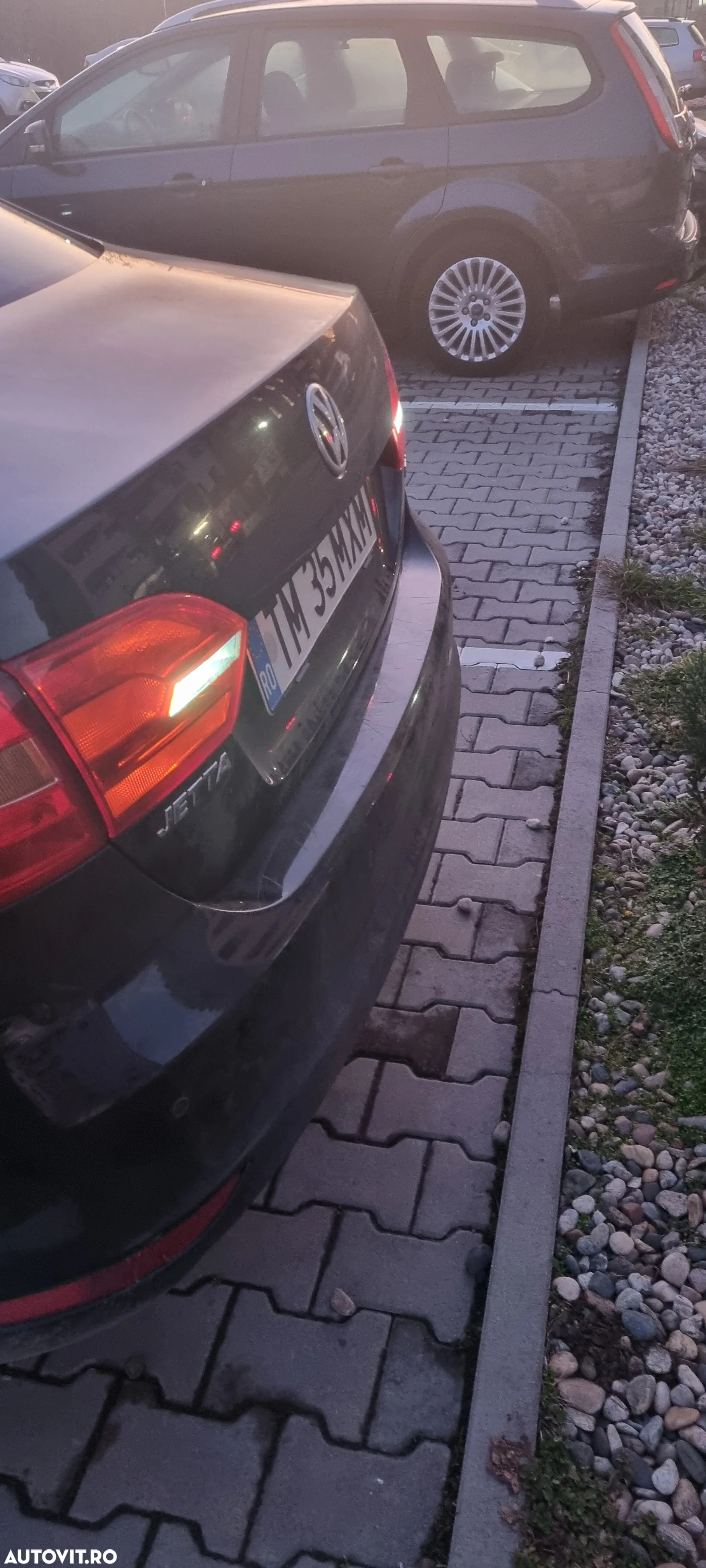 Volkswagen Jetta 1.6 TDI Blue Motion Technology Comfortline - 9