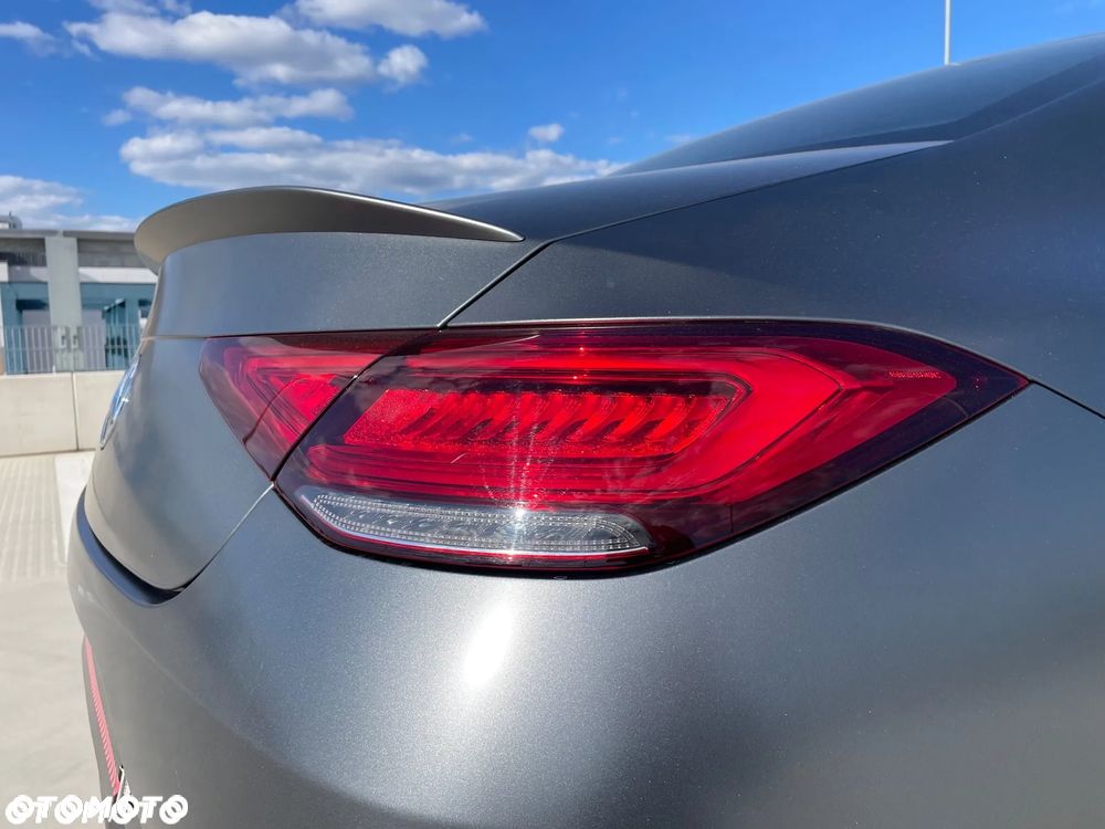 Mercedes-Benz CLS 300 d 4Matic 9G-TRONIC AMG Line - 20