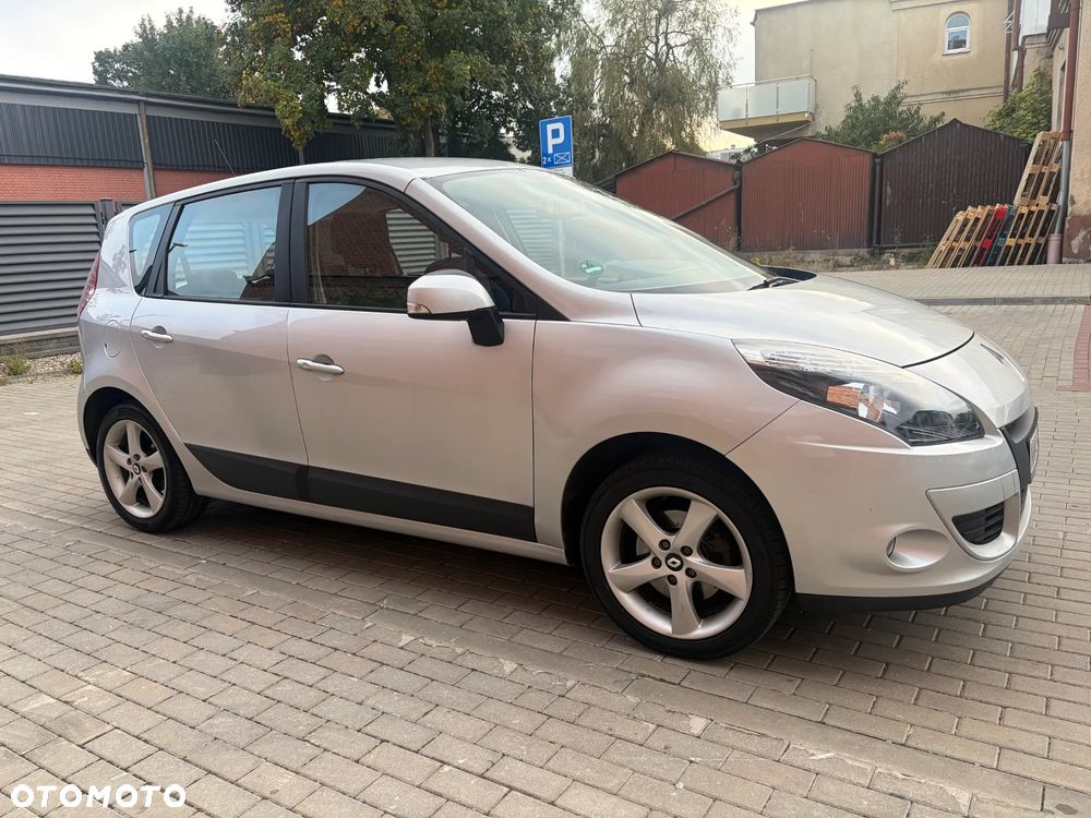 Renault Scenic - 11