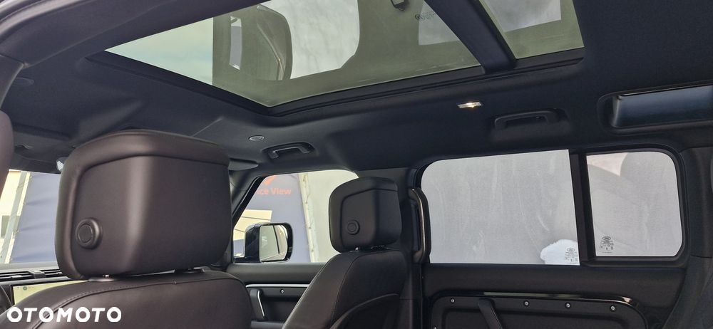 Land Rover Defender 3.0 D250 mHEV X-Dynamic HSE - 10