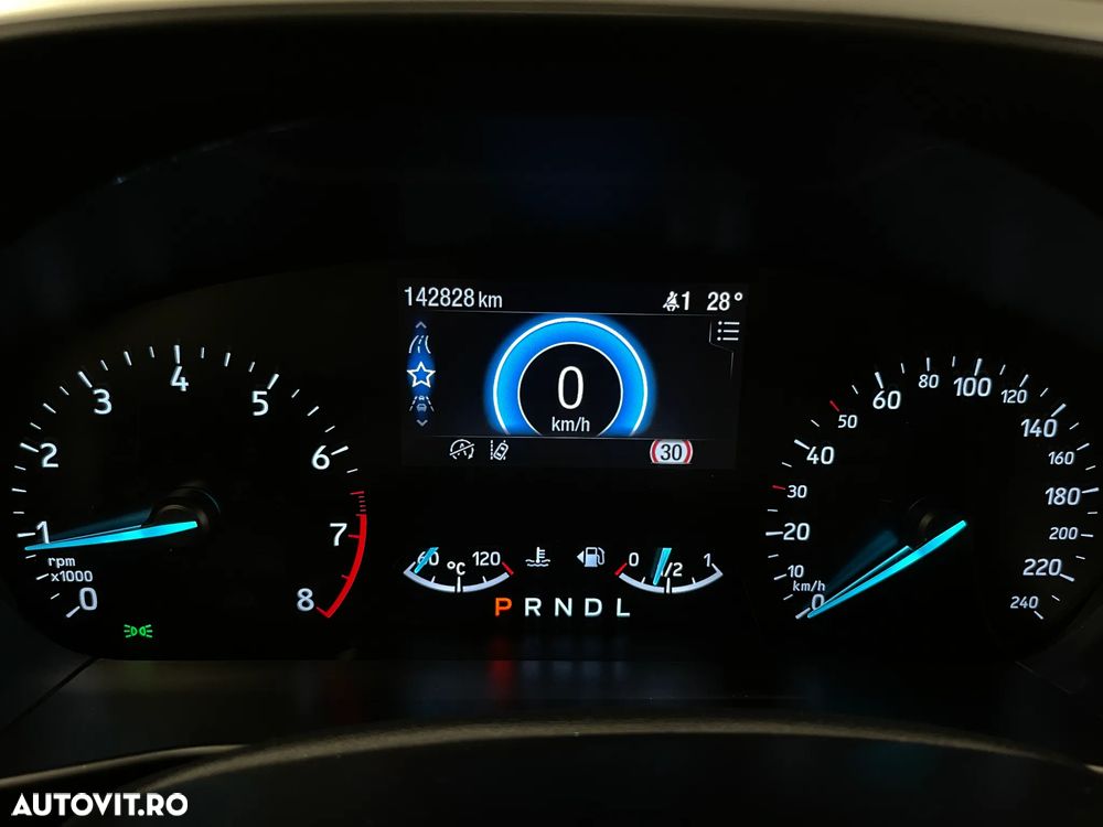 Ford Focus 1.0 EcoBoost Connected - 25