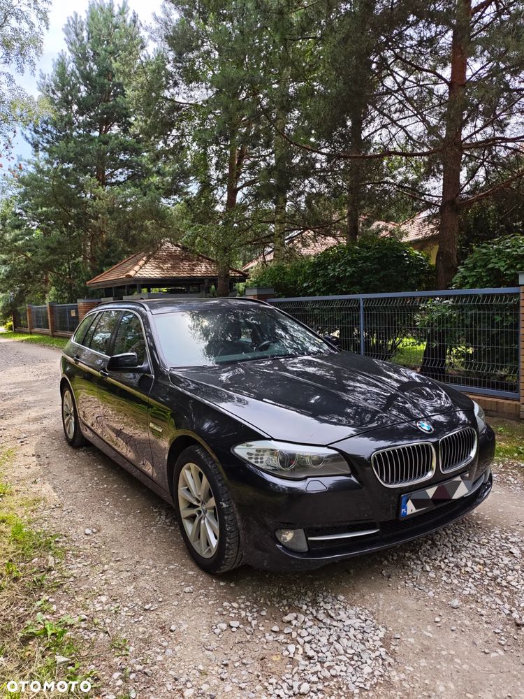 BMW Seria 5 525d xDrive Luxury Line - 25