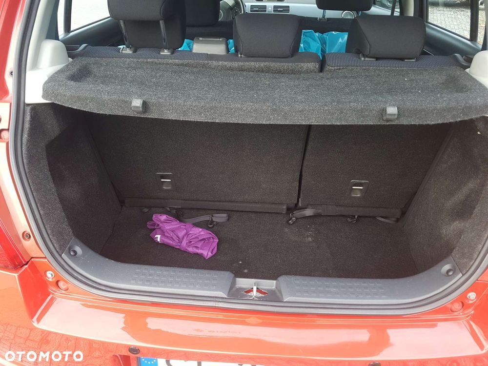 Suzuki Swift 1.3 Club - 12