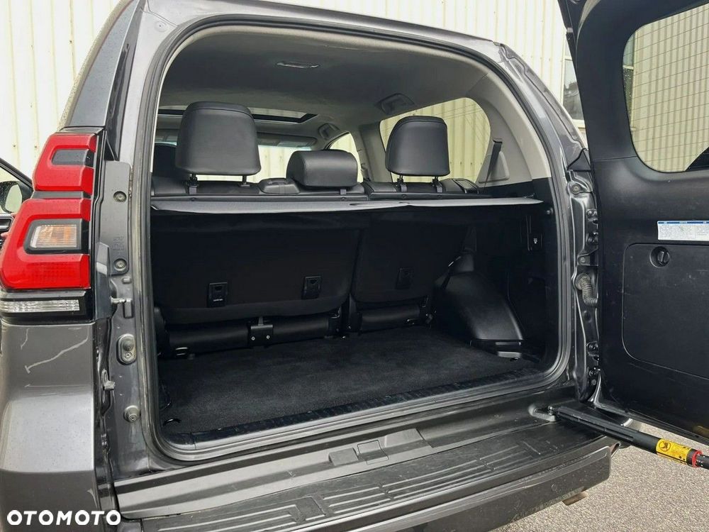 Toyota Land Cruiser 2.8 D-4D Automatik Executive - 28