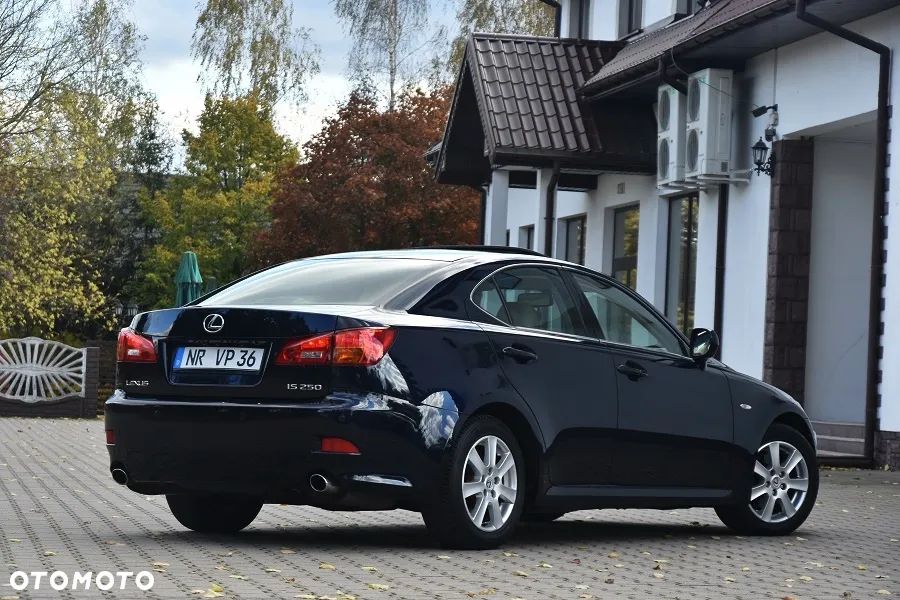 Lexus IS 250 Prestige - 10