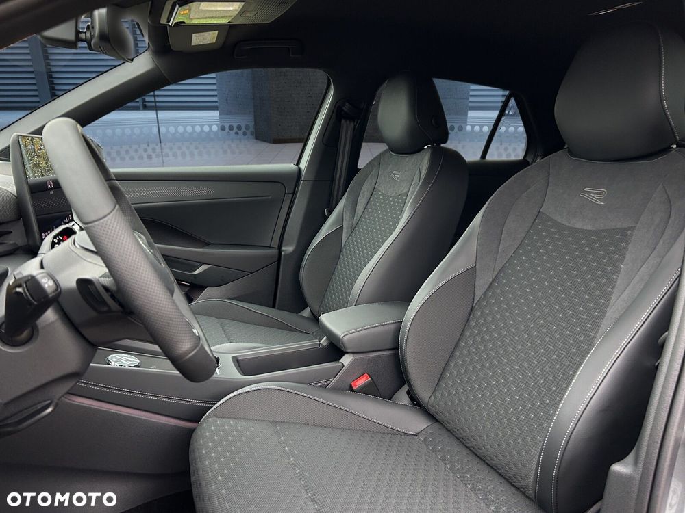 Volkswagen T-Roc 1.5 eTSI R-Line DSG - 6