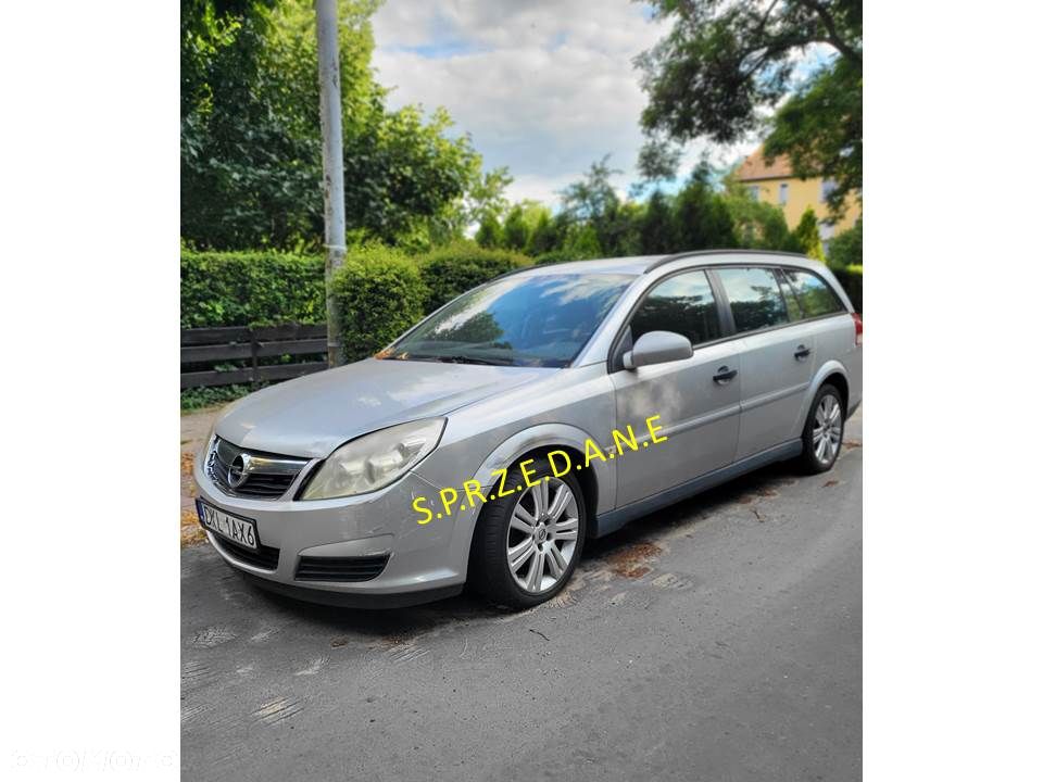 Opel Vectra 1.9 CDTI Essentia - 1