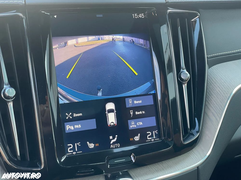 Volvo XC 60 T8 AWD Recharge Geartronic Inscription - 9