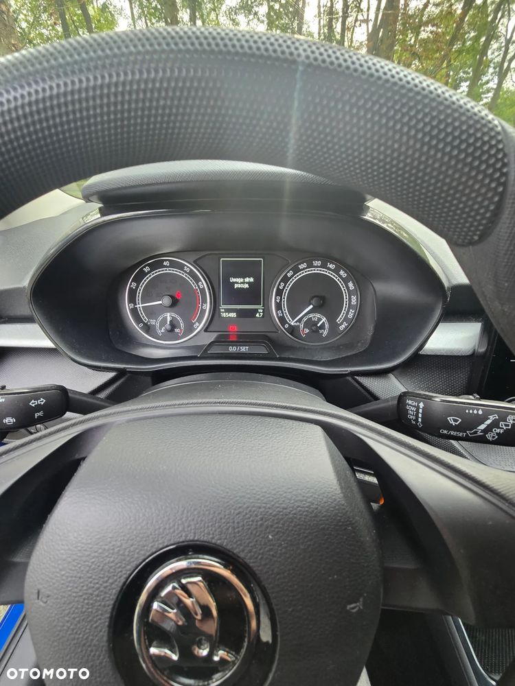 Skoda Fabia - 11