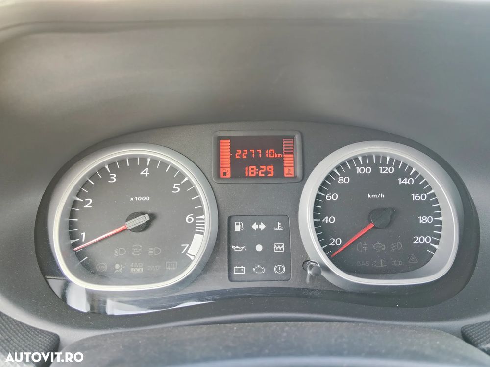 Dacia Duster 1.6 16V 4x2 Essentiel - 8