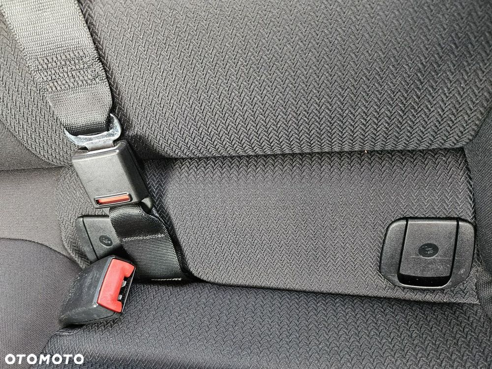 BMW Seria 3 - 21
