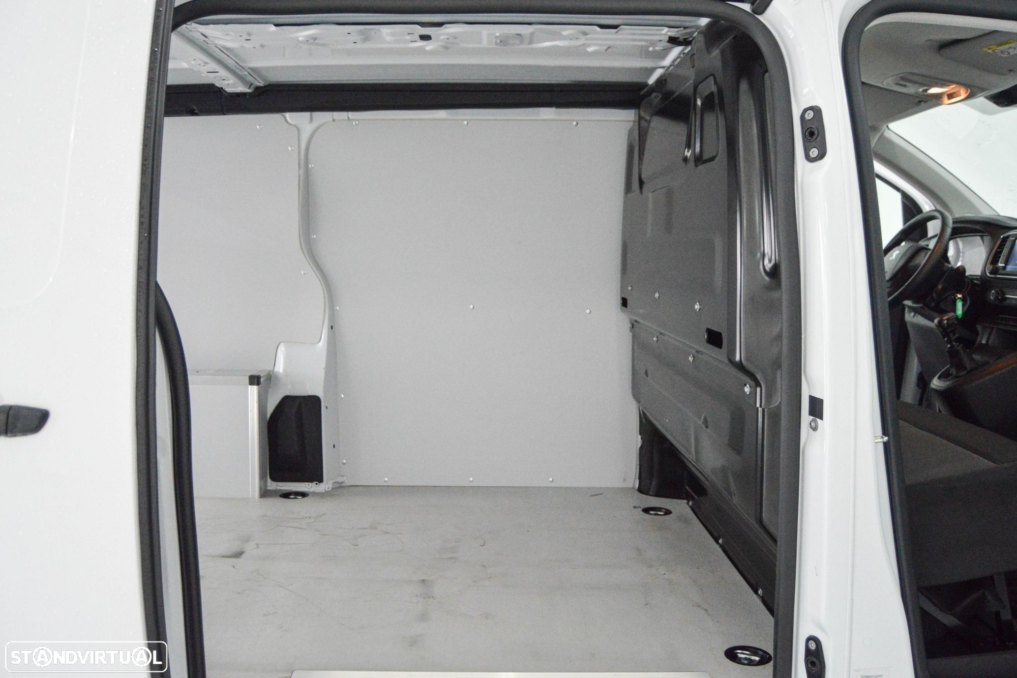 Peugeot Expert 1.5 BlueHDi L2H1 Premium Standard - 41