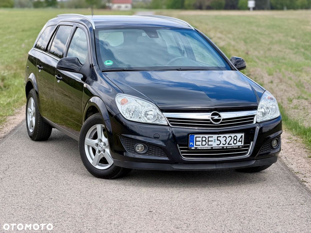 Opel Astra 1.6 Design Edition - 18