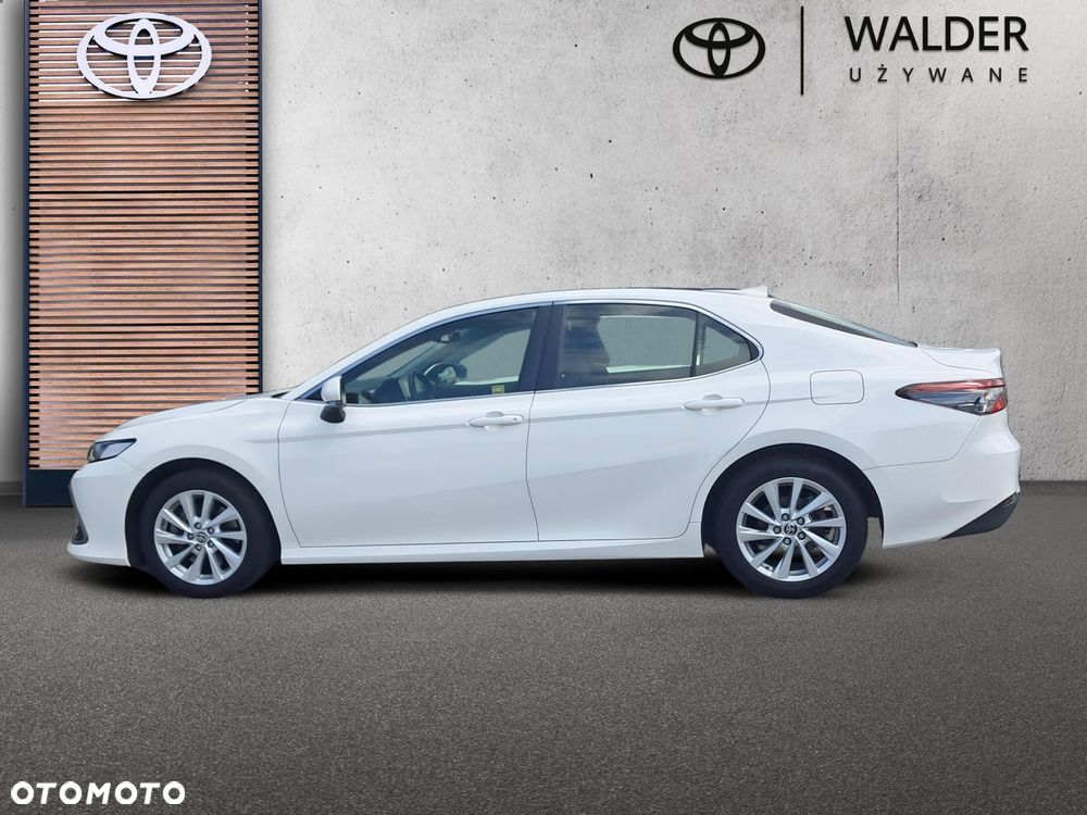 Toyota Camry 2.5 Hybrid Comfort CVT - 2