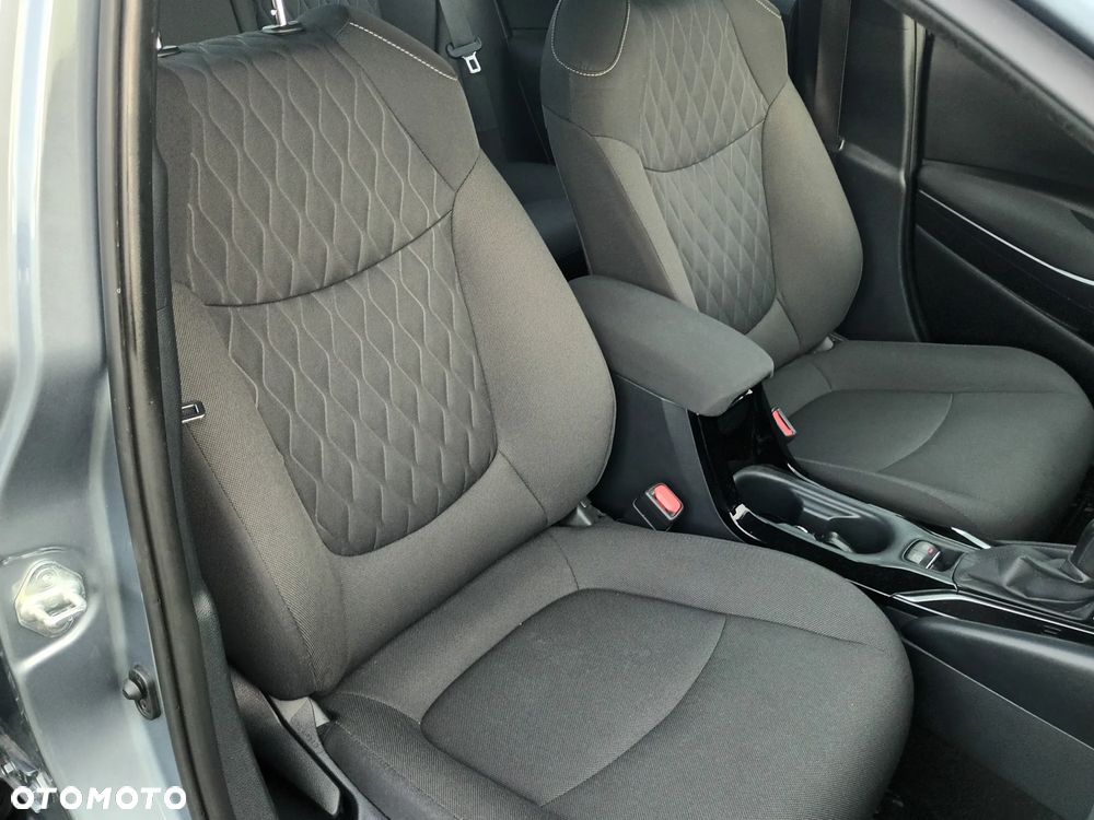 Toyota Corolla 1.8 Hybrid Comfort - 28