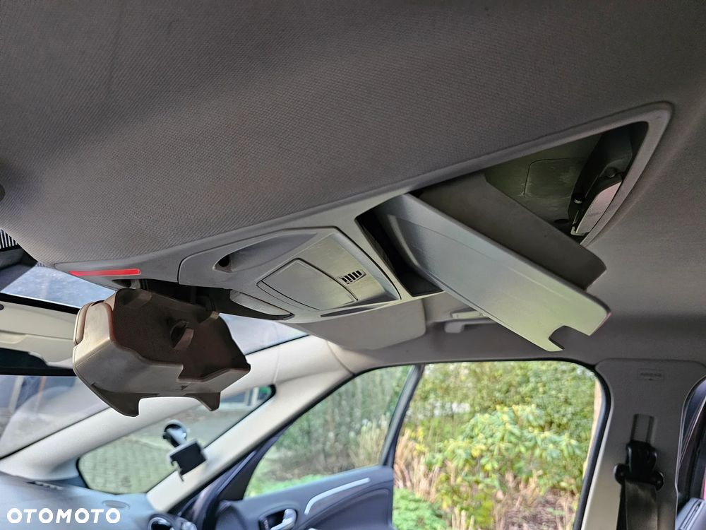 Ford S-Max 2.0 TDCi DPF Titanium - 21