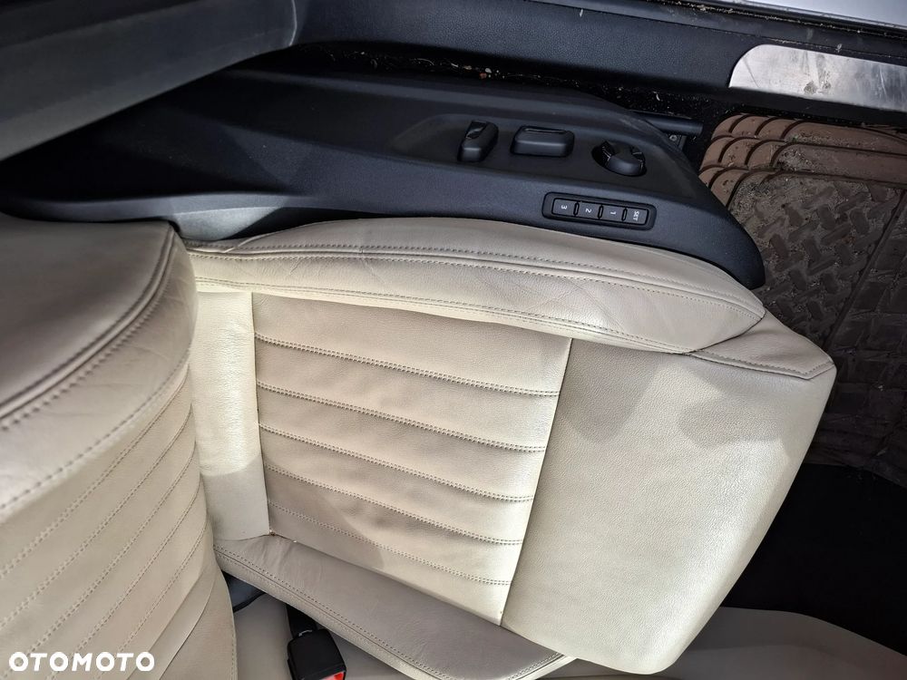 Skoda Karoq 2.0 TDI SCR 4x4 Style - 8