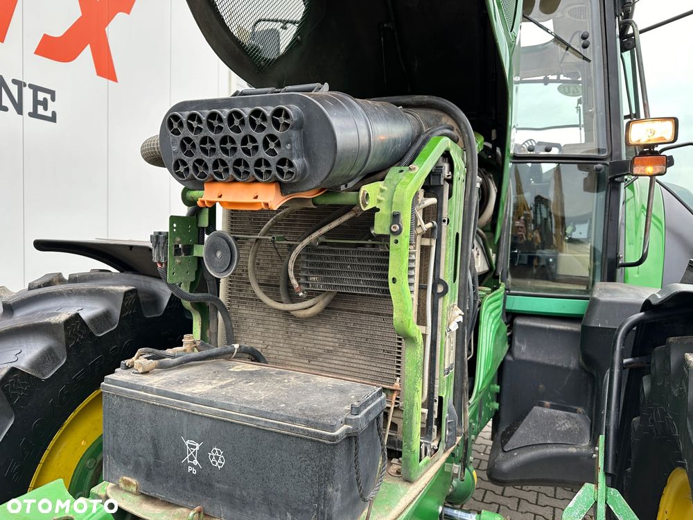 John Deere 6920s - 39