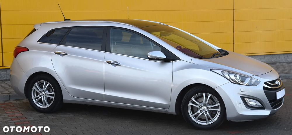 Hyundai i30 blue 1.6 GDI DCT Premium - 3