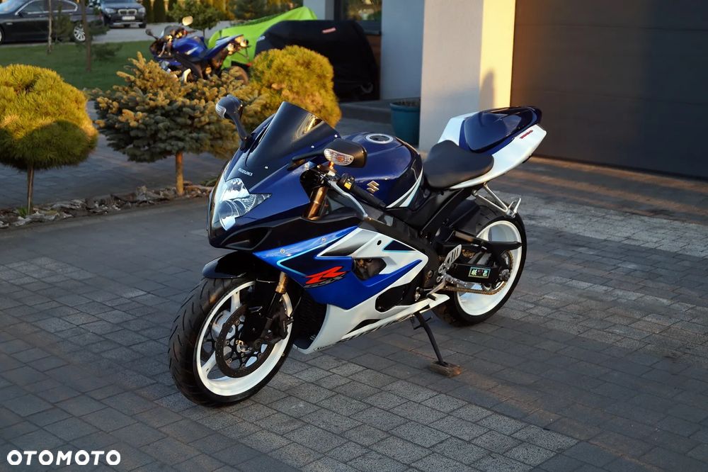 Suzuki GSX-R - 3
