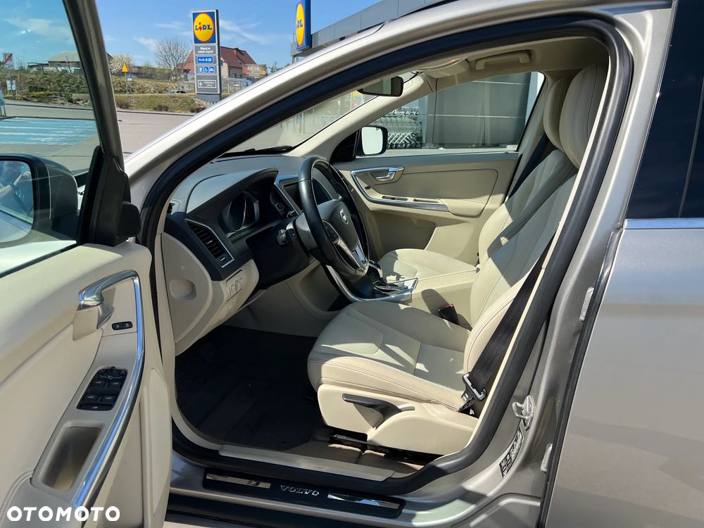 Volvo XC 60 D3 Geartronic Momentum - 21