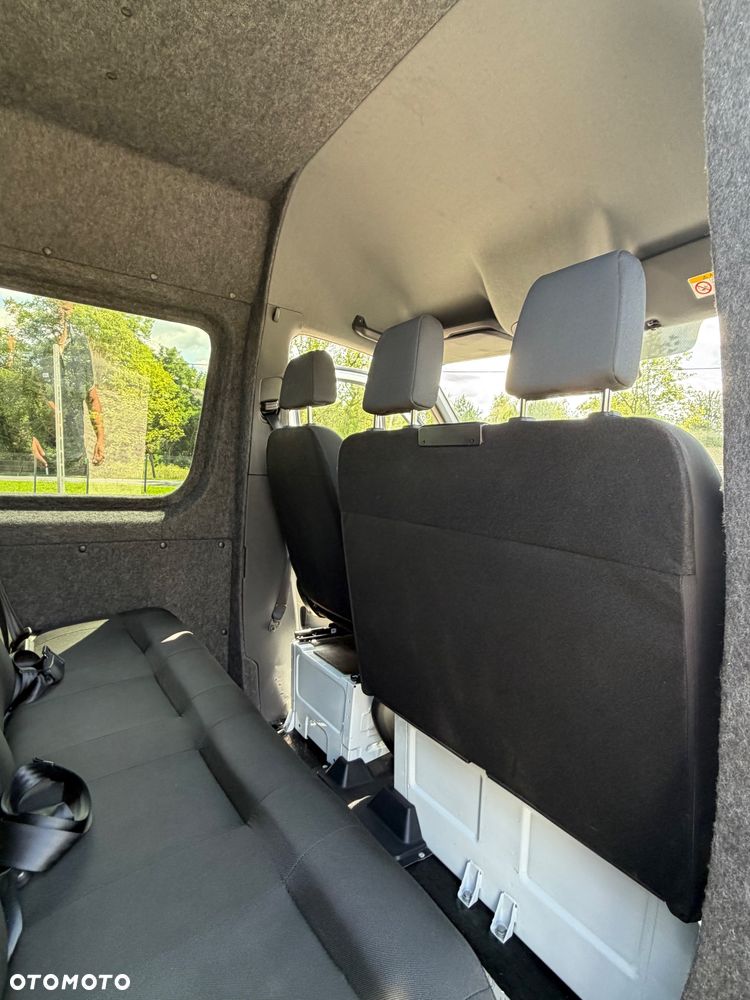 Mercedes-Benz Sprinter - 27