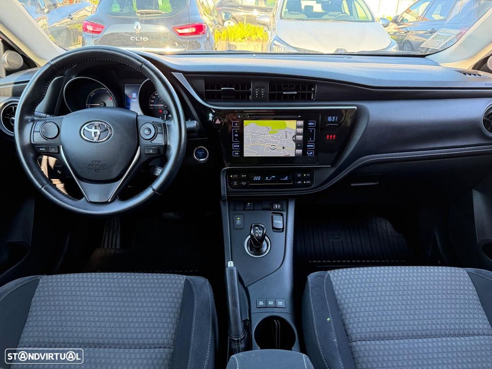 Toyota Auris 1.8 HSD Comfort +P.Sport+Navi - 11
