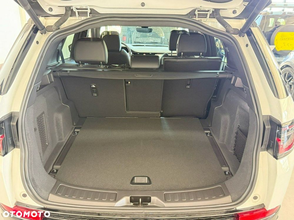 Land Rover Discovery Sport - 16