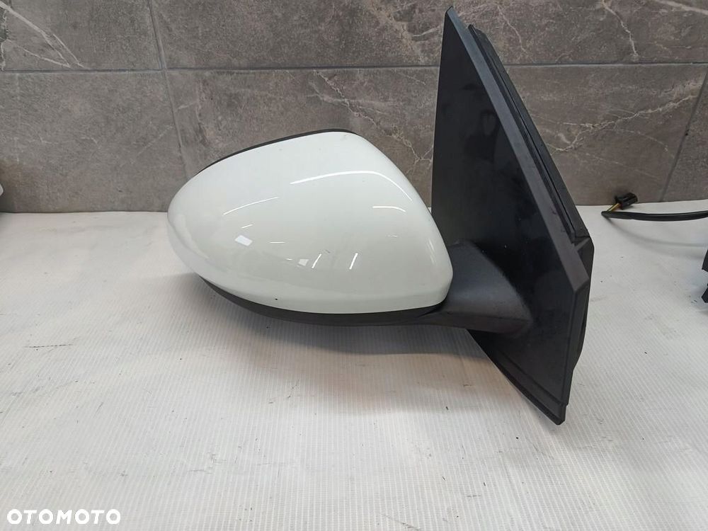 dacia sandero stepway iii 21r- lusterko prawe 7 pin dv369 - 1