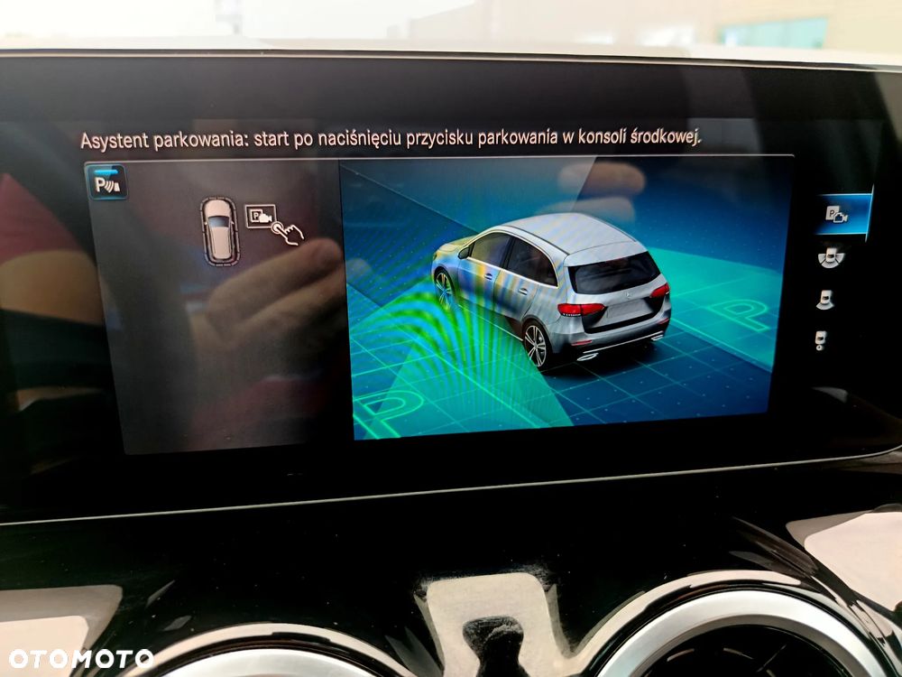 Mercedes-Benz Klasa B 160 Edition 2021 - 28