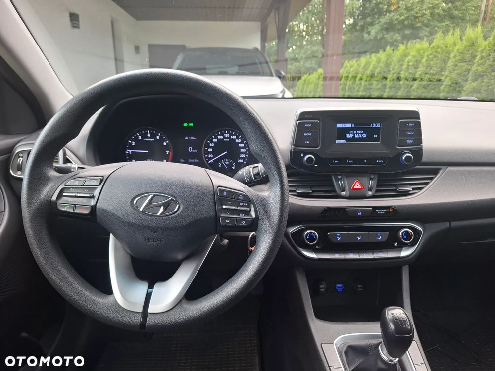 Hyundai i30 1.4 Classic + - 5
