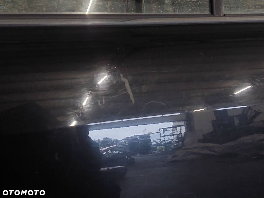 DRZWI KOMPLETNE LEWY TYŁ TOYOTA AVENSIS T25 KOMBI 209 - 2