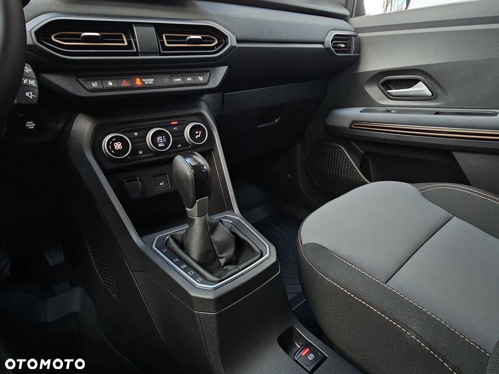 Dacia Jogger 1.6 Full Hybrid 140 Extreme MMT - 20