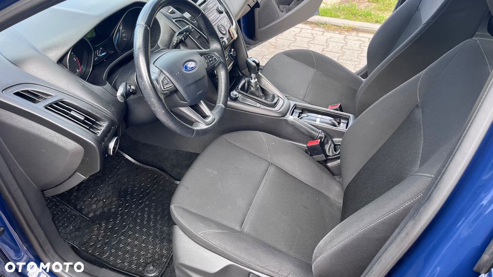 Ford Focus 1.5 TDCi SYNC Edition - 16