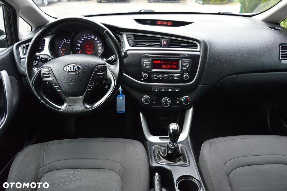Kia Ceed - 6
