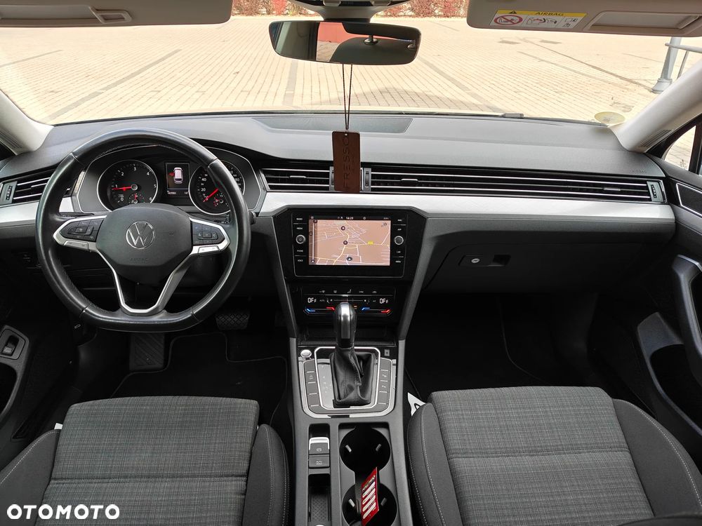 Volkswagen Passat 2.0 TDI SCR Comfortline DSG - 19