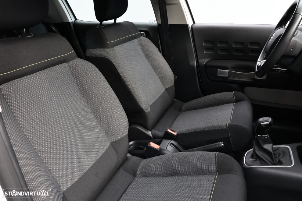 Citroën C3 1.2 PureTech Shine - 17